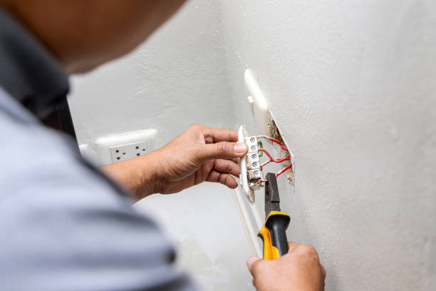 Best Affordable Emergency Electrician  in Vardaman, MS